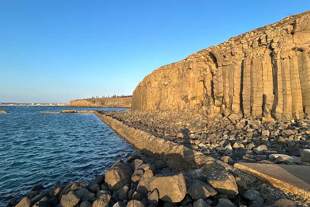 池西岩瀑